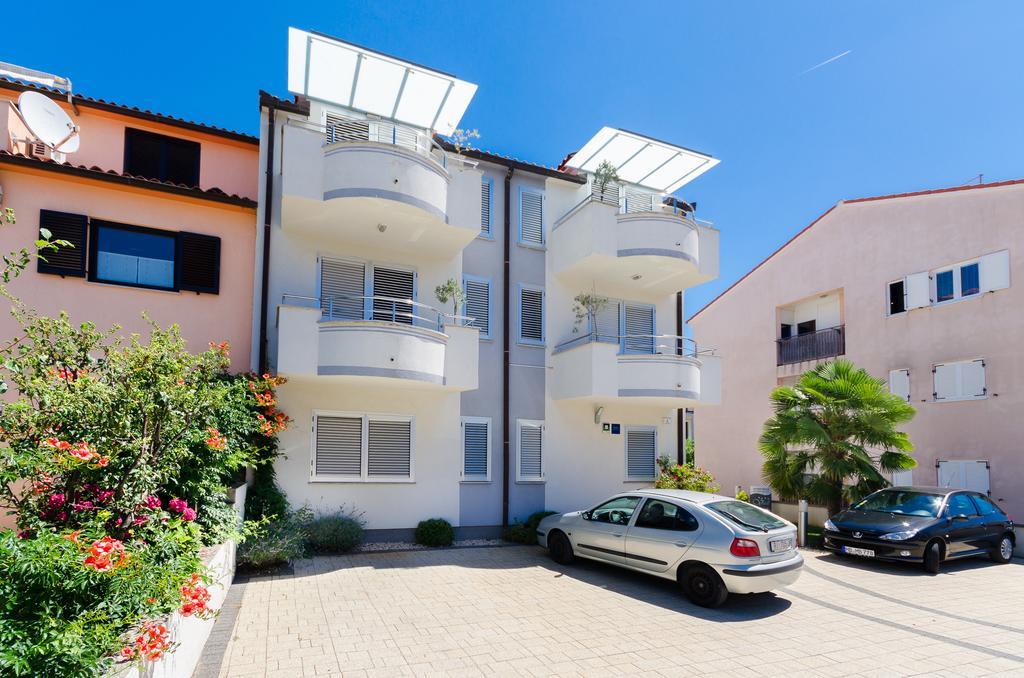 Apartments Valbruna Rovinj Exterior photo