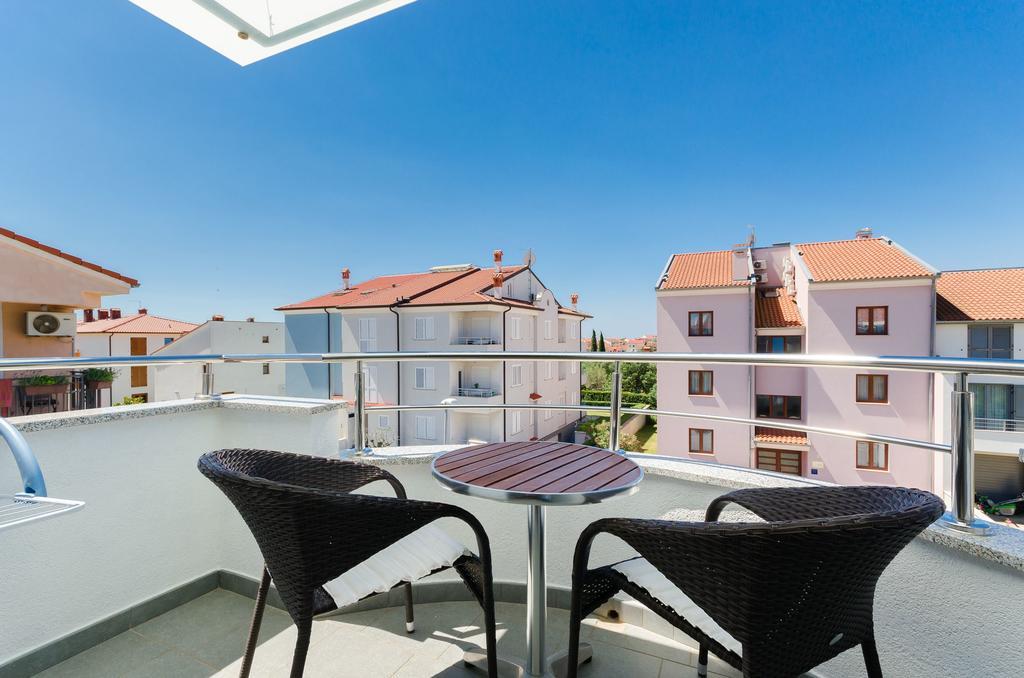Apartments Valbruna Rovinj Exterior photo