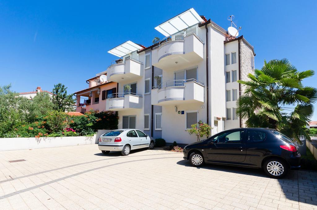 Apartments Valbruna Rovinj Exterior photo